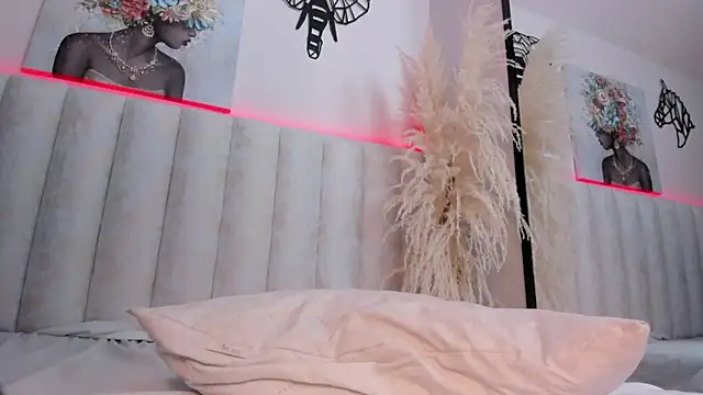  Cristal Collins online show from 01-18-25, 11:22