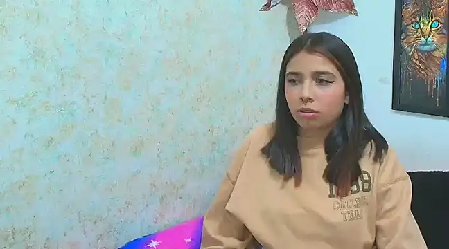 Snapshot of Rousse_violett chatting on 01-14-25, 09:51 Rousse violett online show from 01-14-25, 09:51