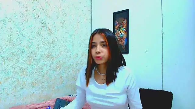 Snapshot of Rousse_violett chatting on 03-05-25, 11:27 Rousse violett online show from 03-05-25, 11:27