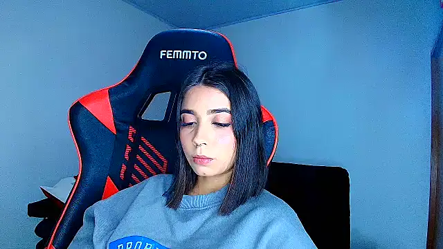 Rousse violett online show from 04-28-26, 12:53