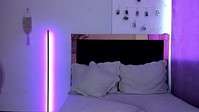 Carorosse online show from 02-21-25, 10:26