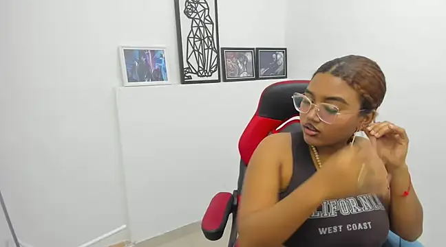 Sofia Boobs19 online show from 01-14-25, 03:43