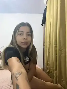 Snapshot of ninfduda chatting on 02-16-25, 12:30 ninfduda online show from 02-16-25, 12:30