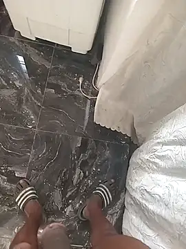 Snapshot of mario0212 chatting on 09-16-25, 12:39 mario0212 online show from 09-16-25, 12:39