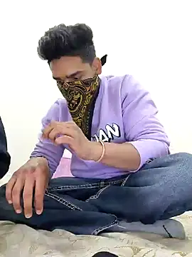 13lusty online show from 02-04-25, 06:14