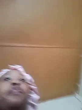 Snapshot of daddysgirly20 chatting on 11-25-25, 05:29 daddysgirly20 online show from 11-25-25, 05:29