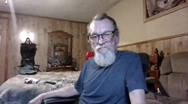 Snapshot of Aldick68 chatting on 03-15-25, 03:27 Aldick68 online show from 03-15-25, 03:27