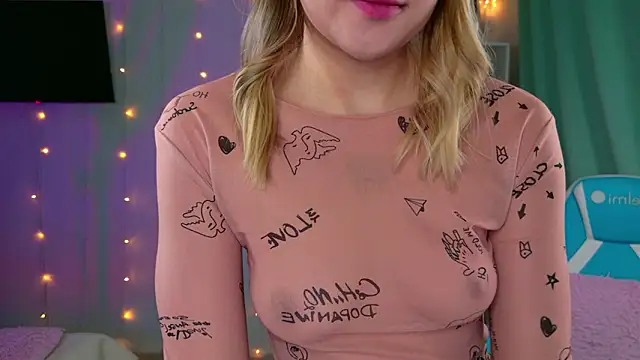 Snapshot of Mercedes_Robinson chatting on 02-05-26, 04:28 Mercedes Robinson online show from 02-05-26, 04:28