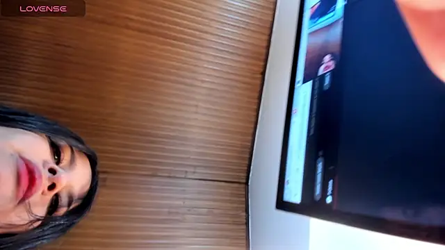  Daniela hot 1 online show from 03-05-25, 09:27