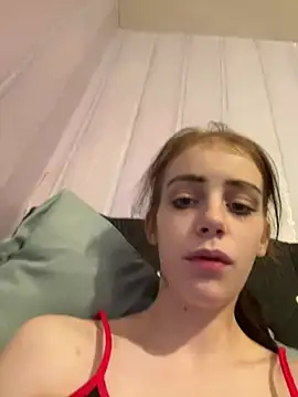 Snapshot of VioletxBlue chatting on 01-17-25, 10:34 VioletxBlue online show from 01-17-25, 10:34