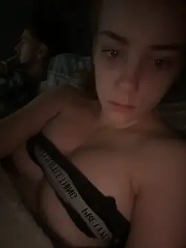 Snapshot of VioletxBlue chatting on 11-18-25, 12:42 VioletxBlue online show from 11-18-25, 12:42