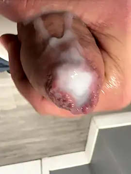 latinofhot online show from 11-11-25, 09:26