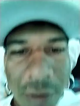 Snapshot of CoMotetuoyo79 chatting on 01-08-25, 09:23 CoMotetuoyo79 online show from 01-08-25, 09:23