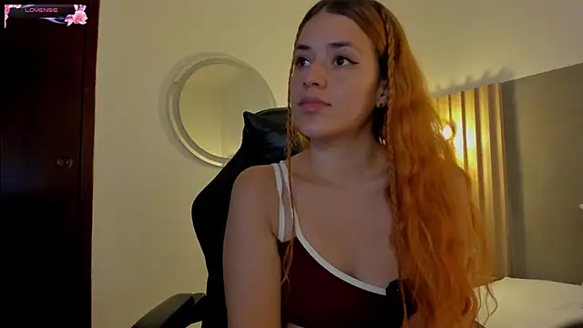 alliss ginger  online show from 11-17-25, 02:01