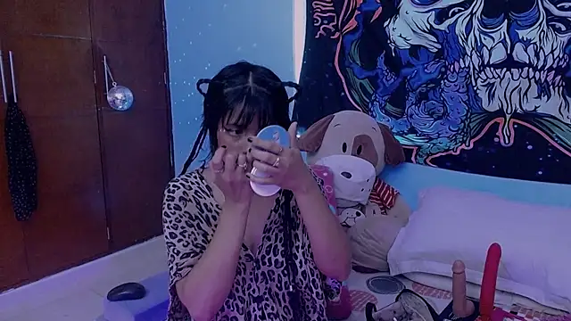 Mattilda 18 online show from 09-18-25, 07:49