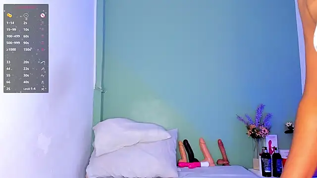 LovelyNickii online show from 03-10-25, 12:48