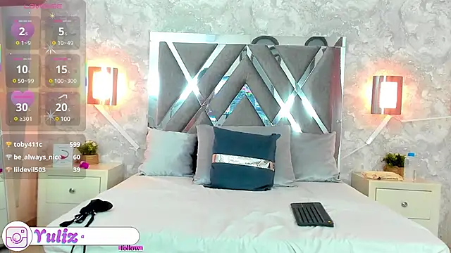 Snapshot of Luxury_Woman chatting on 01-25-25, 02:26 Luxury Woman online show from 01-25-25, 02:26