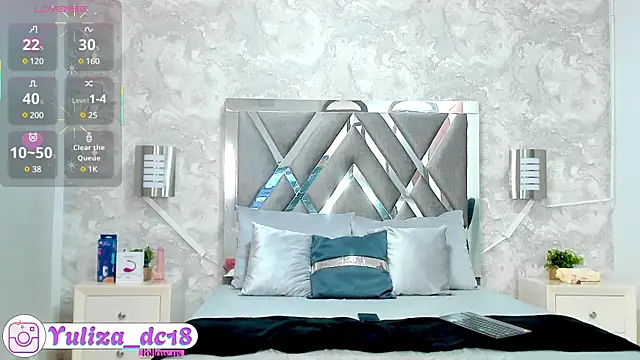 Snapshot of Luxury_Woman chatting on 02-07-25, 07:59 Luxury Woman online show from 02-07-25, 07:59