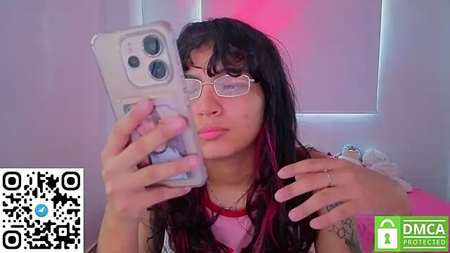 Lovelyamyy online show from 04-01-26, 01:41