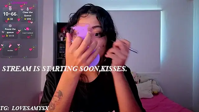 Lovelyamyy online show from 06-01-26, 12:18