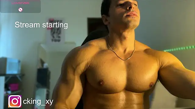 Snapshot of Lucasfit24 chatting on 03-12-26, 02:56 Lucasfit24 online show from 03-12-26, 02:56