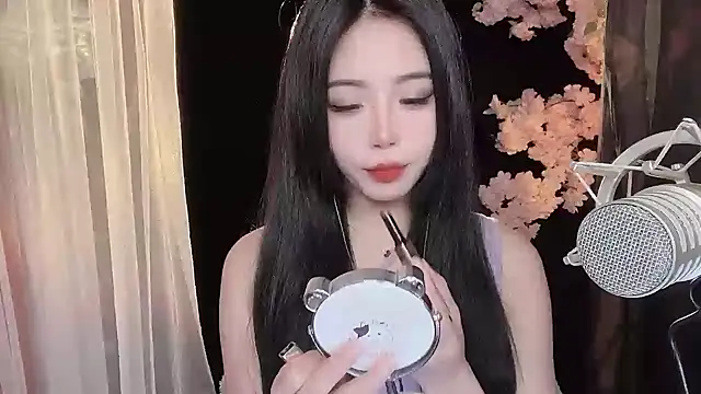 ying-love520 online show from 02-03-25, 02:34