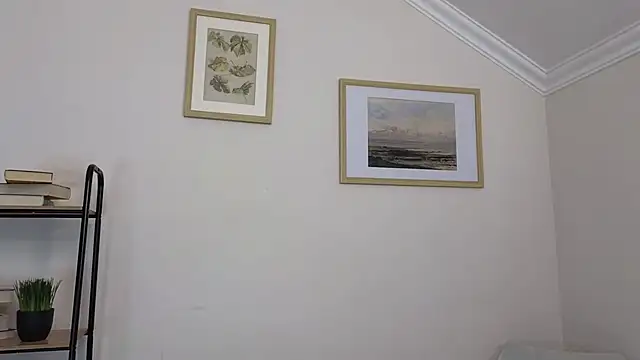 Bonnie White online show from 02-17-25, 01:10