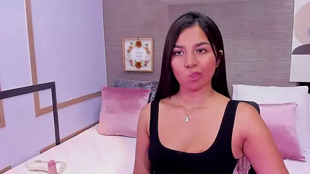 CharlotteGraay online show from 02-13-25, 07:56