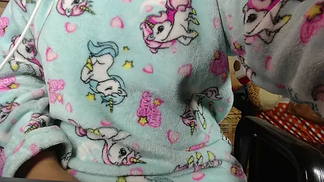 Snapshot of temptation-x chatting on 02-06-25, 05:35 temptation-x online show from 02-06-25, 05:35