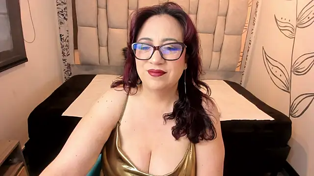 Victoria Adamns online show from 11-26-25, 12:06