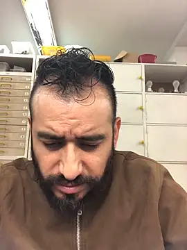 Snapshot of leonardohot1987 chatting on 01-20-25, 07:57 leonardohot1987 online show from 01-20-25, 07:57