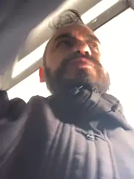 Snapshot of leonardohot1987 chatting on 02-07-25, 08:20 leonardohot1987 online show from 02-07-25, 08:20