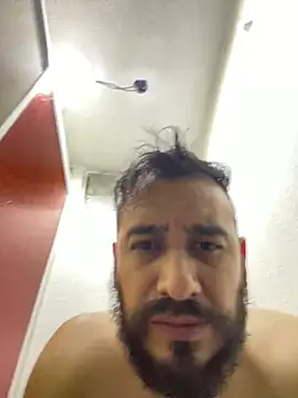 Snapshot of leonardohot1987 chatting on 02-10-25, 02:30 leonardohot1987 online show from 02-10-25, 02:30