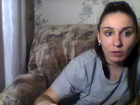 Snapshot of Yuliia30 chatting on 02-16-25, 04:32 Yuliia30 online show from 02-16-25, 04:32