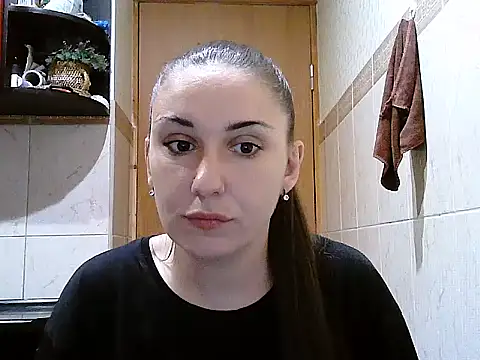 Snapshot of Yuliia30 chatting on 10-05-25, 03:21 Yuliia30 online show from 10-05-25, 03:21