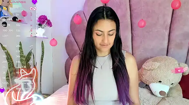 Snapshot of sweetfoxy_17 chatting on 02-12-25, 06:40 sweetfoxy 17 online show from 02-12-25, 06:40