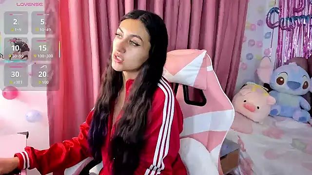 Snapshot of sweetfoxy_17 chatting on 02-19-26, 04:41 sweetfoxy 17 online show from 02-19-26, 04:41