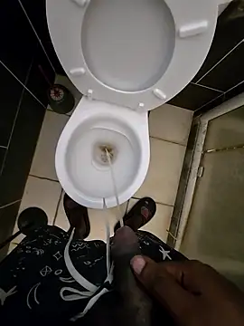 Snapshot of doctorlove972 chatting on 10-22-25, 01:33 doctorlove972 online show from 10-22-25, 01:33