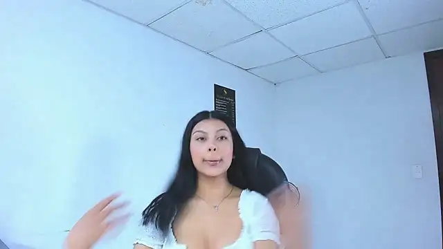 Salmaportman69 online show from 10-01-25, 03:23