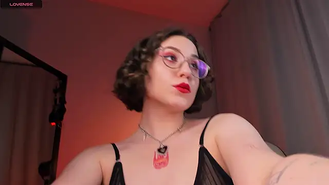 Eva Moss  online show from 02-19-25, 03:39