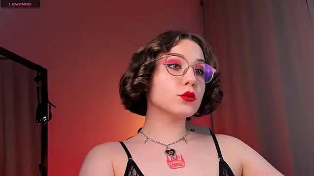 Eva Moss  online show from 02-19-25, 11:57