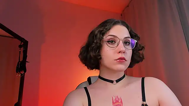 Eva Moss  online show from 02-27-25, 09:14