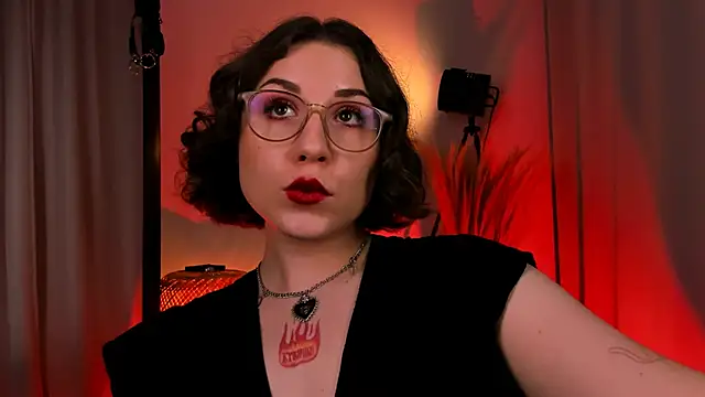 Eva Moss  online show from 03-12-25, 12:53