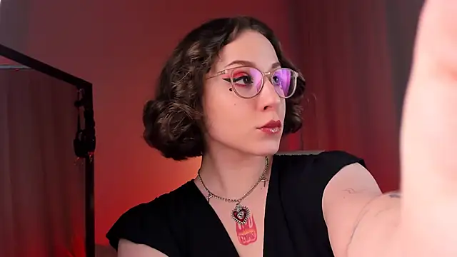 Eva Moss  online show from 03-18-25, 06:57