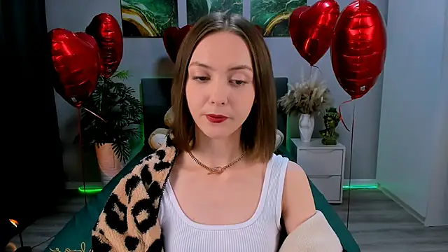 Snapshot of JesssWalker chatting on 02-14-25, 09:53 JesssWalker online show from 02-14-25, 09:53