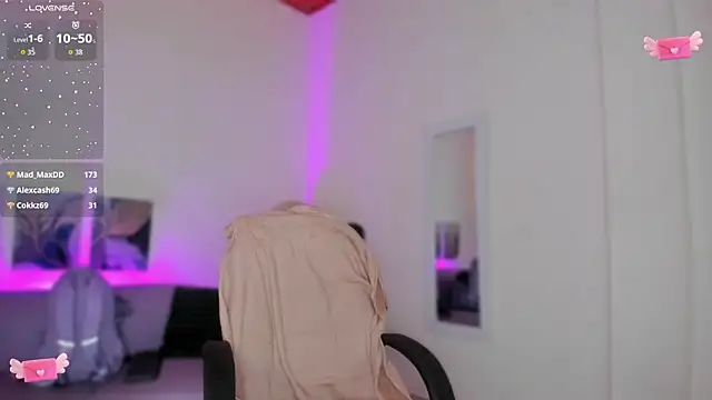 Snapshot of Kathe_slim chatting on 12-13-25, 07:53 Kathe slim online show from 12-13-25, 07:53