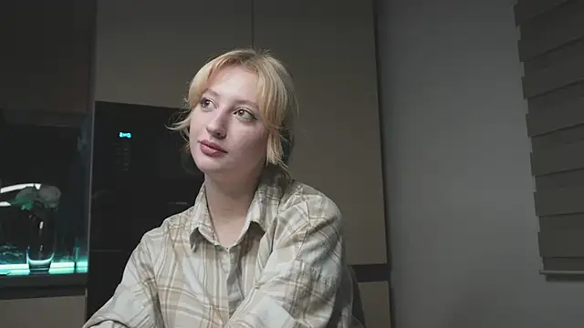 milasmiu online show from 02-21-25, 03:54