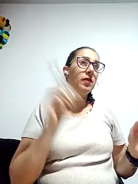 CHARLOTTE 1711 online show from 10-10-25, 03:16