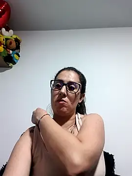 CHARLOTTE 1711 online show from 11-01-25, 03:30