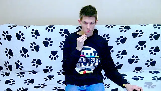 Lester Broo online show from 02-08-26, 06:06